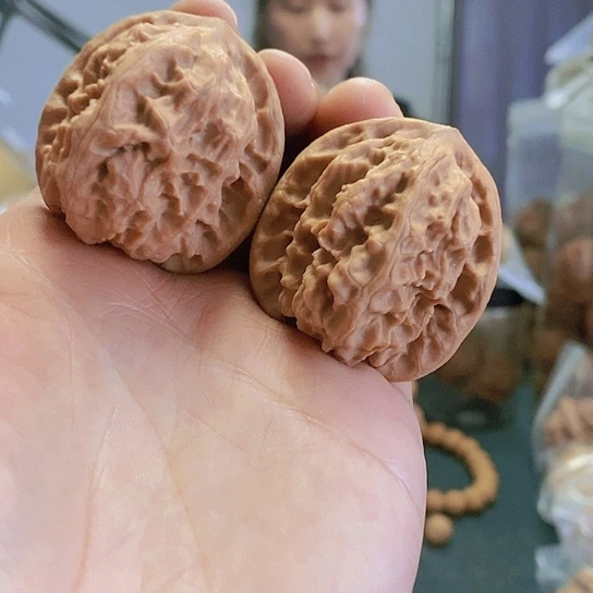 【闪购商品】把件文玩核桃37野狼小众蜡皮
