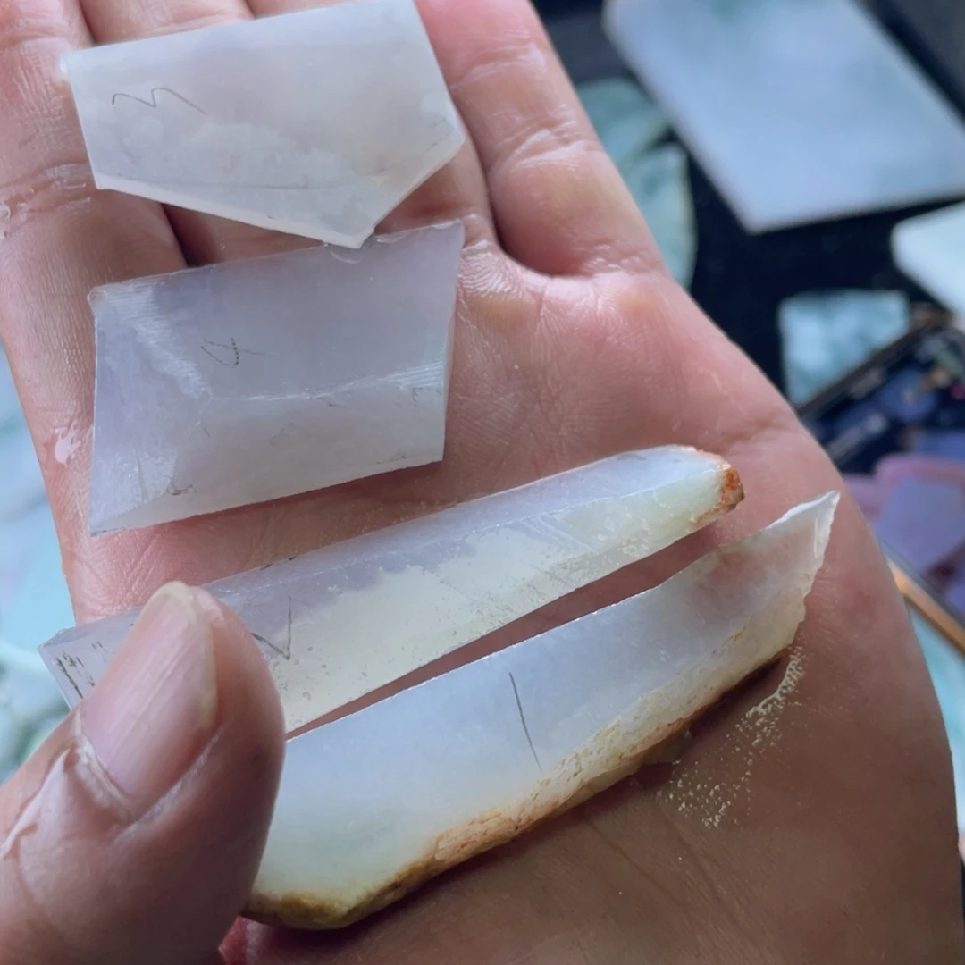 定制翡翠未镶嵌翡翠多样性发一