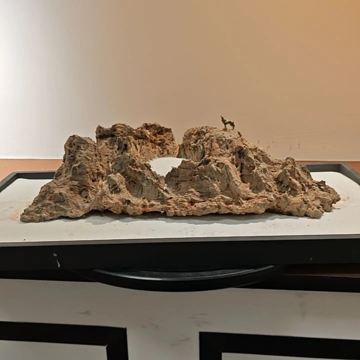 小***粥石材灵璧石滴水莲花山