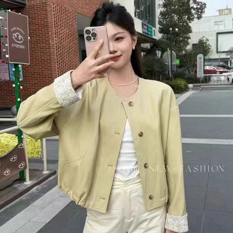 2025春季新款韩版时尚蕾丝拼接圆领单排扣Pu皮外套女短款夹克皮衣