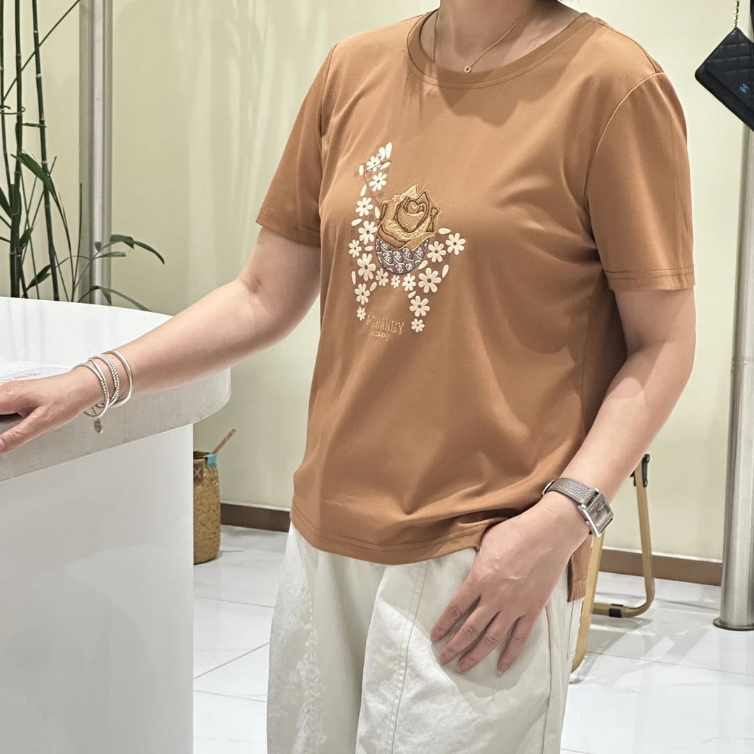 【心依阁铭品】8255重工刺绣丝滑体恤简约时尚百搭