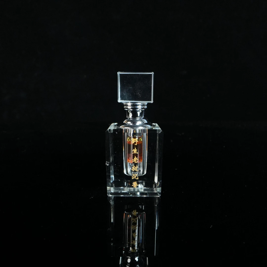 B8667 野生老挝沉香精油 1g