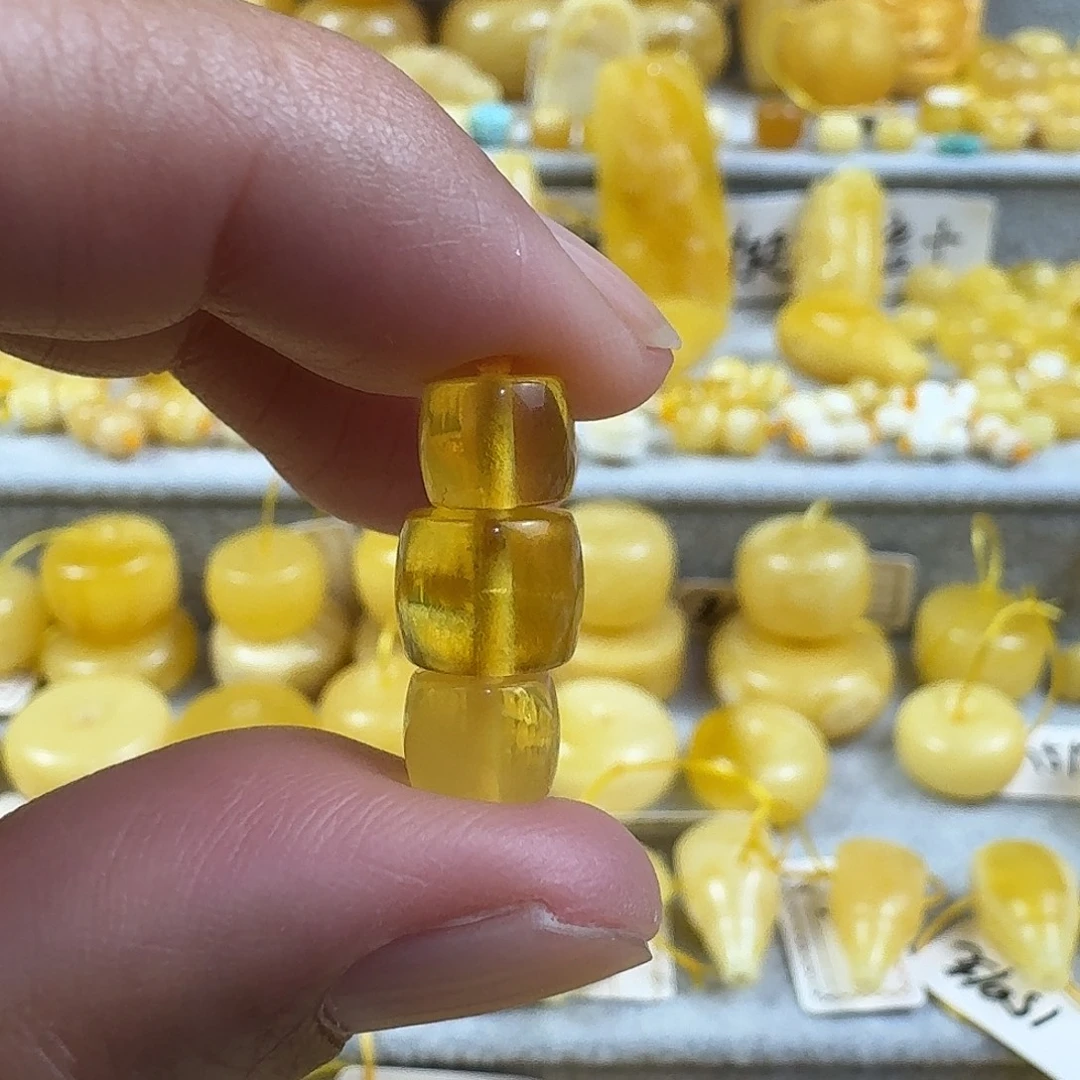 怣***忈蜜蜡未镶嵌裸石29