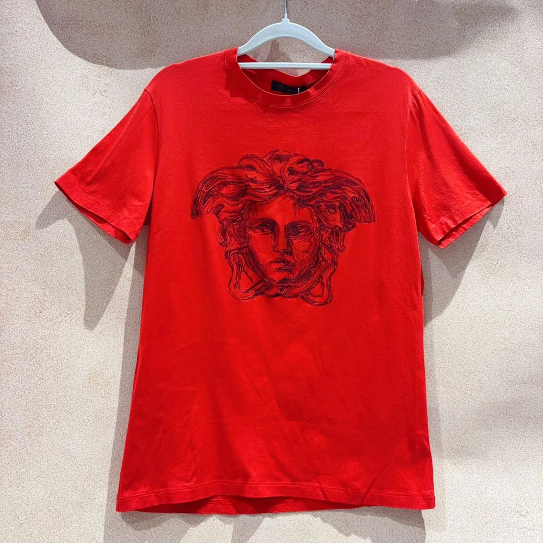 99新 VERSACE/范思哲 红色胸前美杜莎短袖 s码