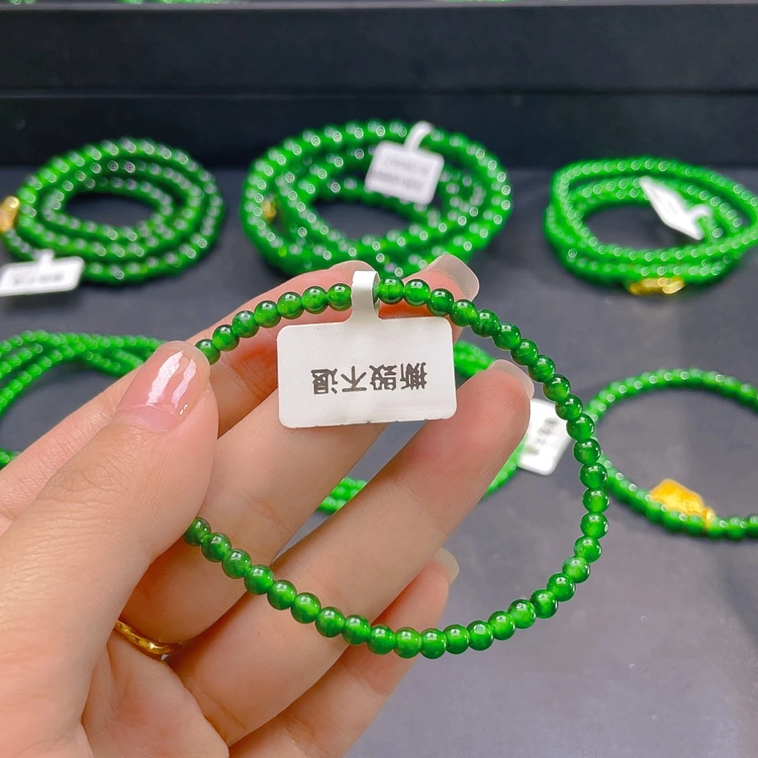 翡翠未镶嵌颈饰