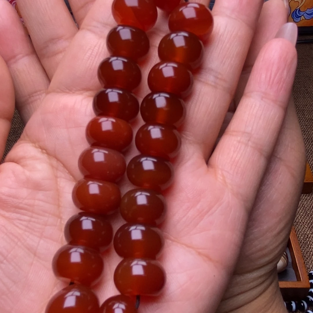 遊***馀玛瑙/玉髓颈饰未镶嵌