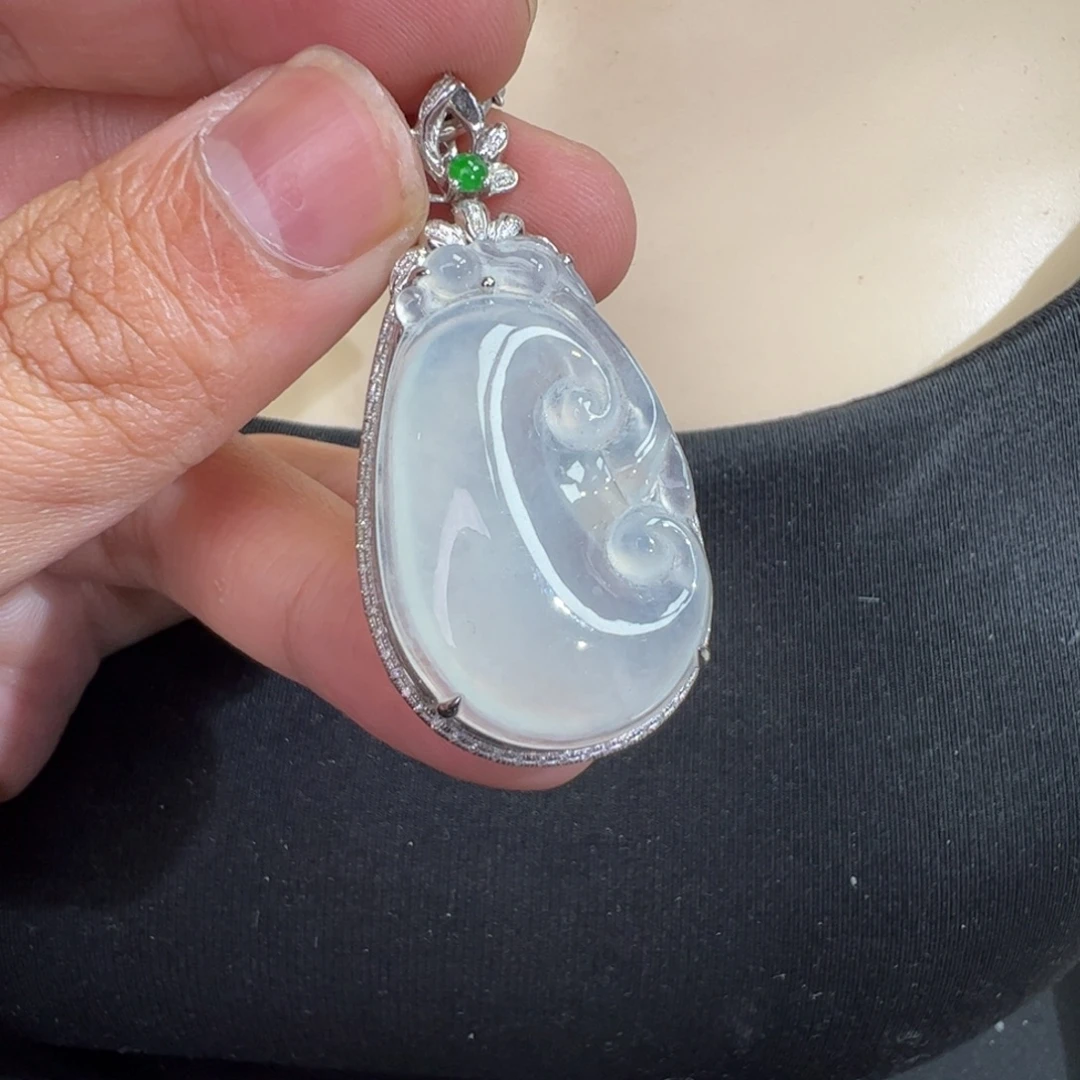 翡翠18K金镶嵌吊坠(不含链)