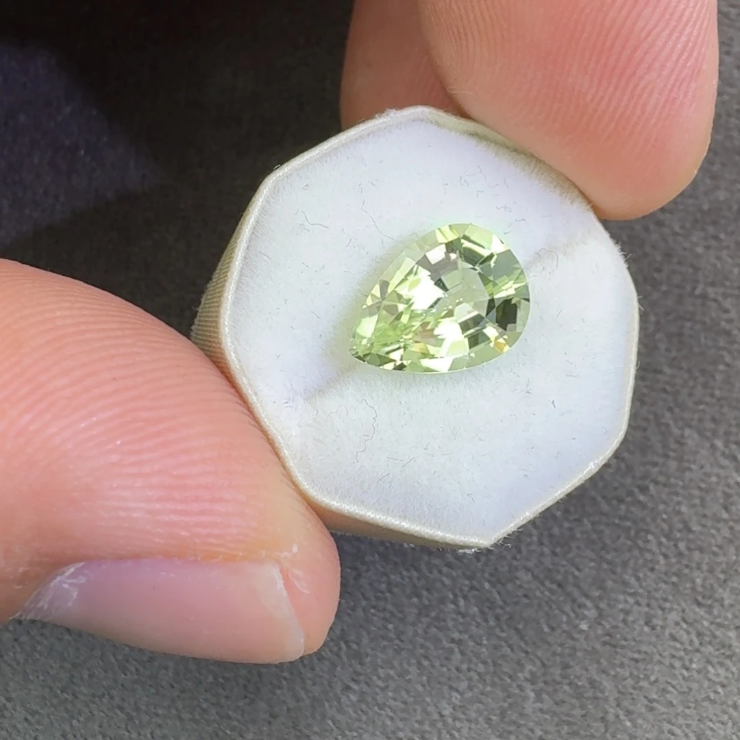 碧玺珠宝奇石未镶嵌2.3ct