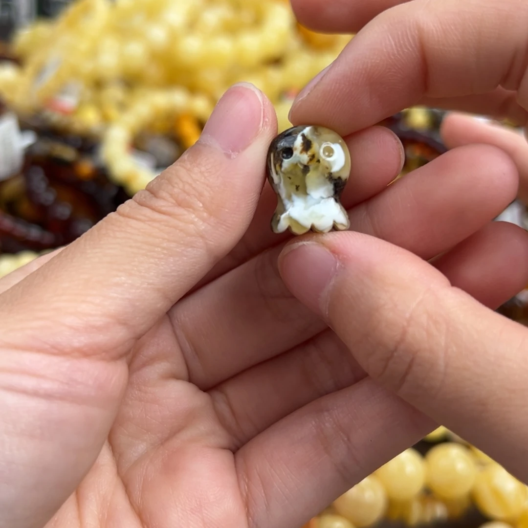 琥珀未镶嵌珠宝奇石
