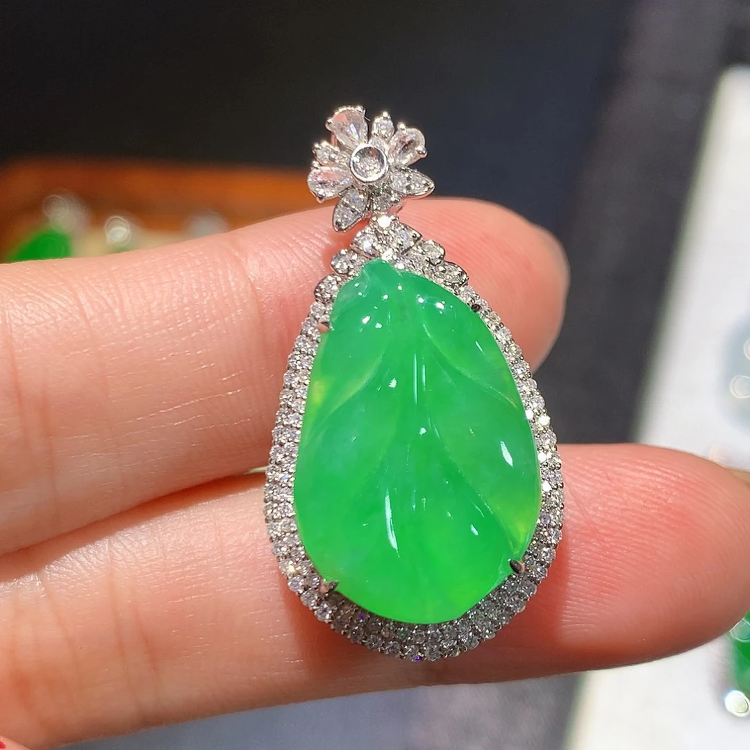 翡翠18K金镶嵌吊坠(不含链)