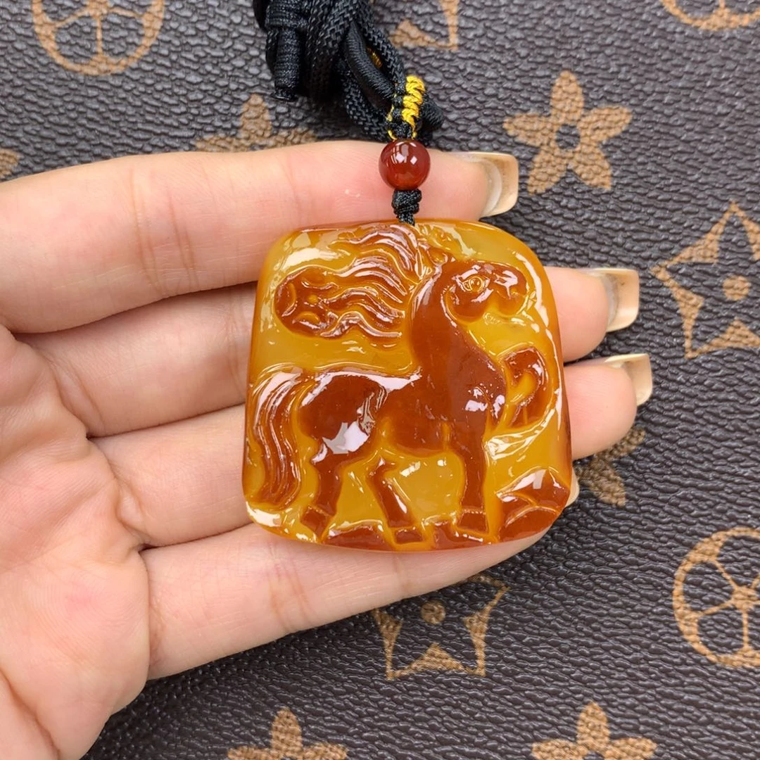 琥珀未镶嵌珠宝奇石