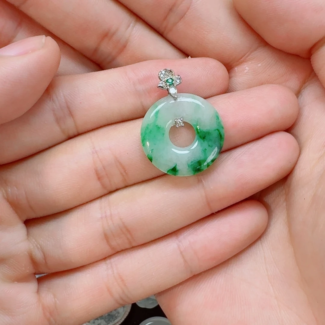 翡翠未镶嵌颈饰安*天然缅甸A货绿色甜甜圈