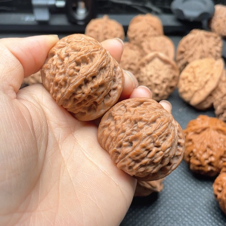 核桃吊坠是****狗磨盘40尺全品无修