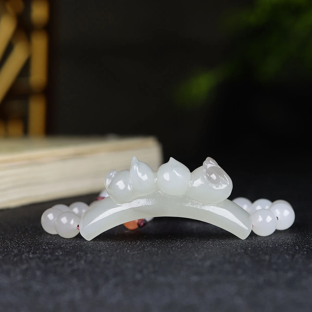 104152和田玉烟紫手牌