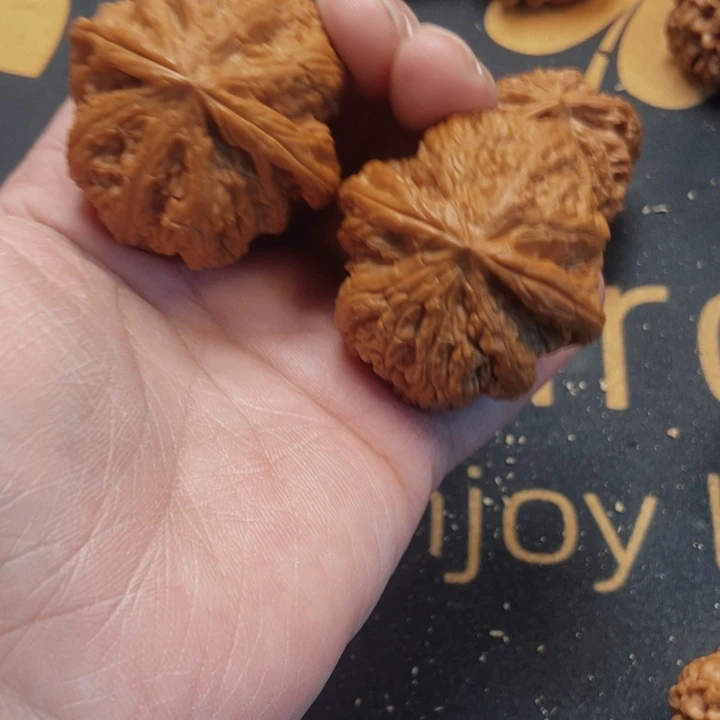 文玩核桃吊坠粗筋315