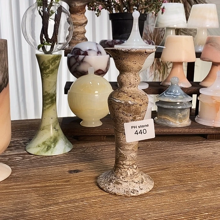 石材440云中玉高脚烛台