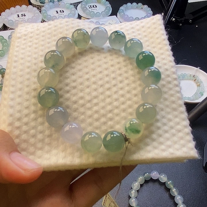 定制翡翠未镶嵌翡翠卡11