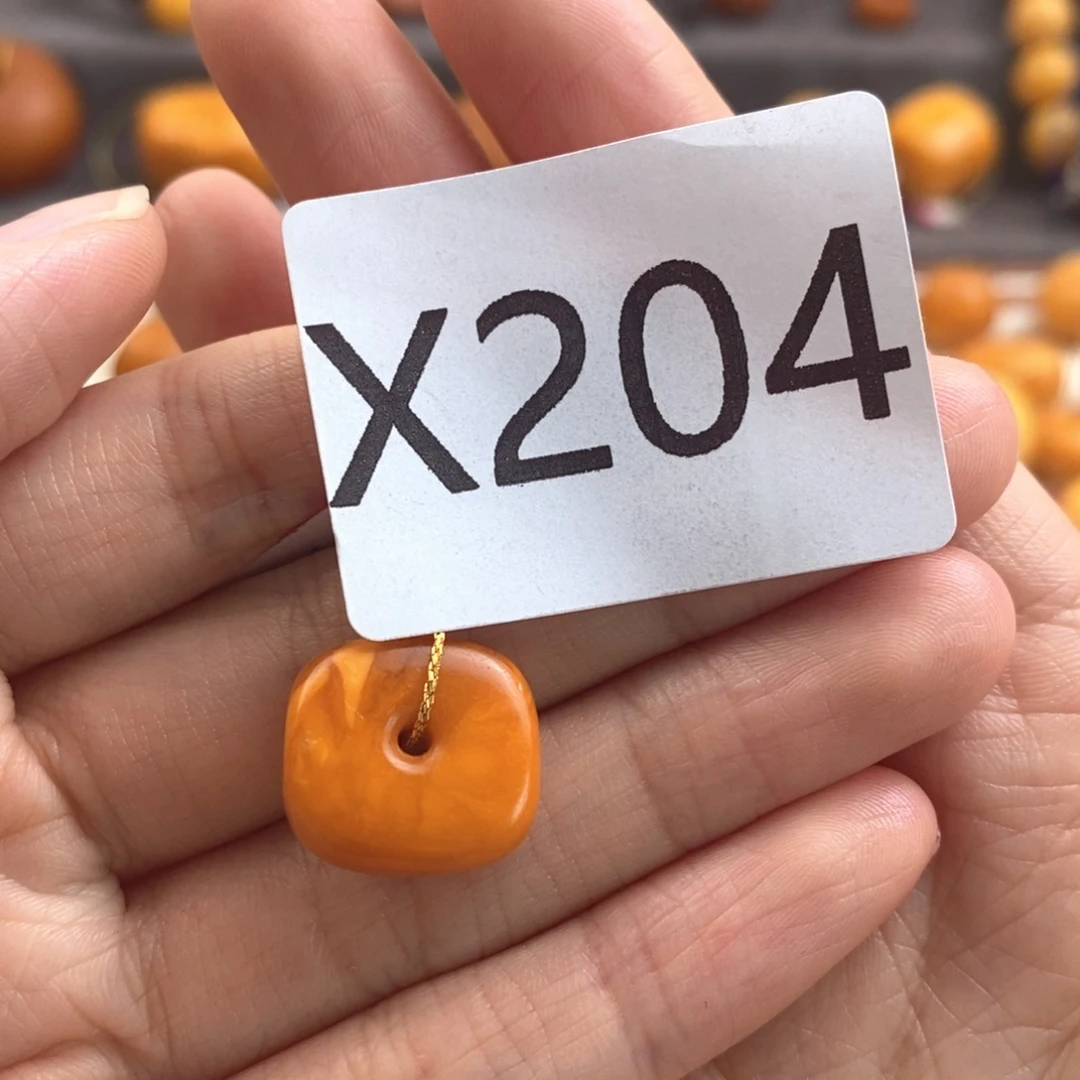 蜜蜡珠宝奇石未镶嵌