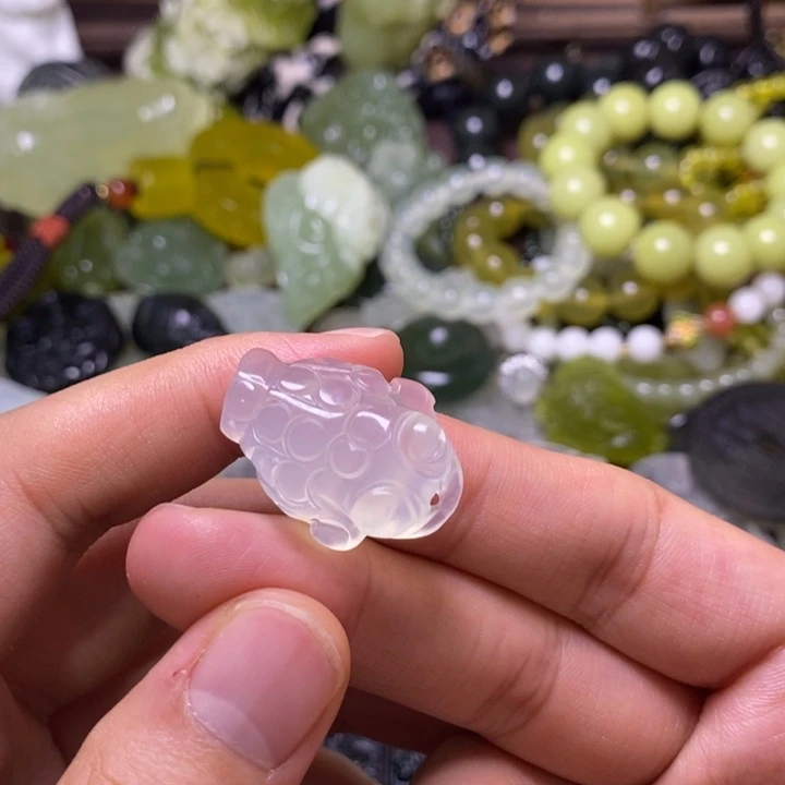 岫玉未镶嵌岫玉挂件