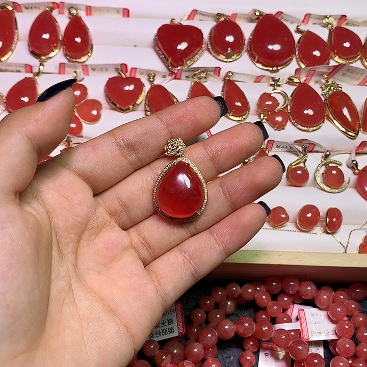 菱锰矿（红纹石）18K金镶嵌颈饰老矿毕业级水滴吊坠9.11g