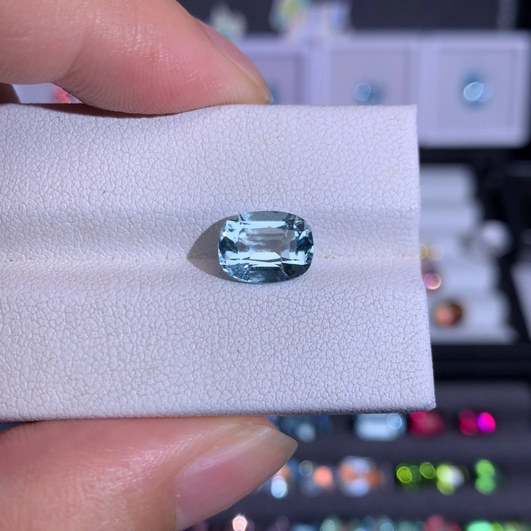 未镶嵌笔搁海蓝宝石2.365ct