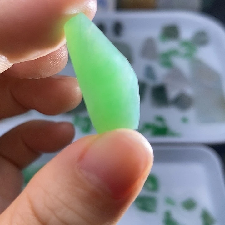 定制翡翠未镶嵌天然缅甸翡翠A货