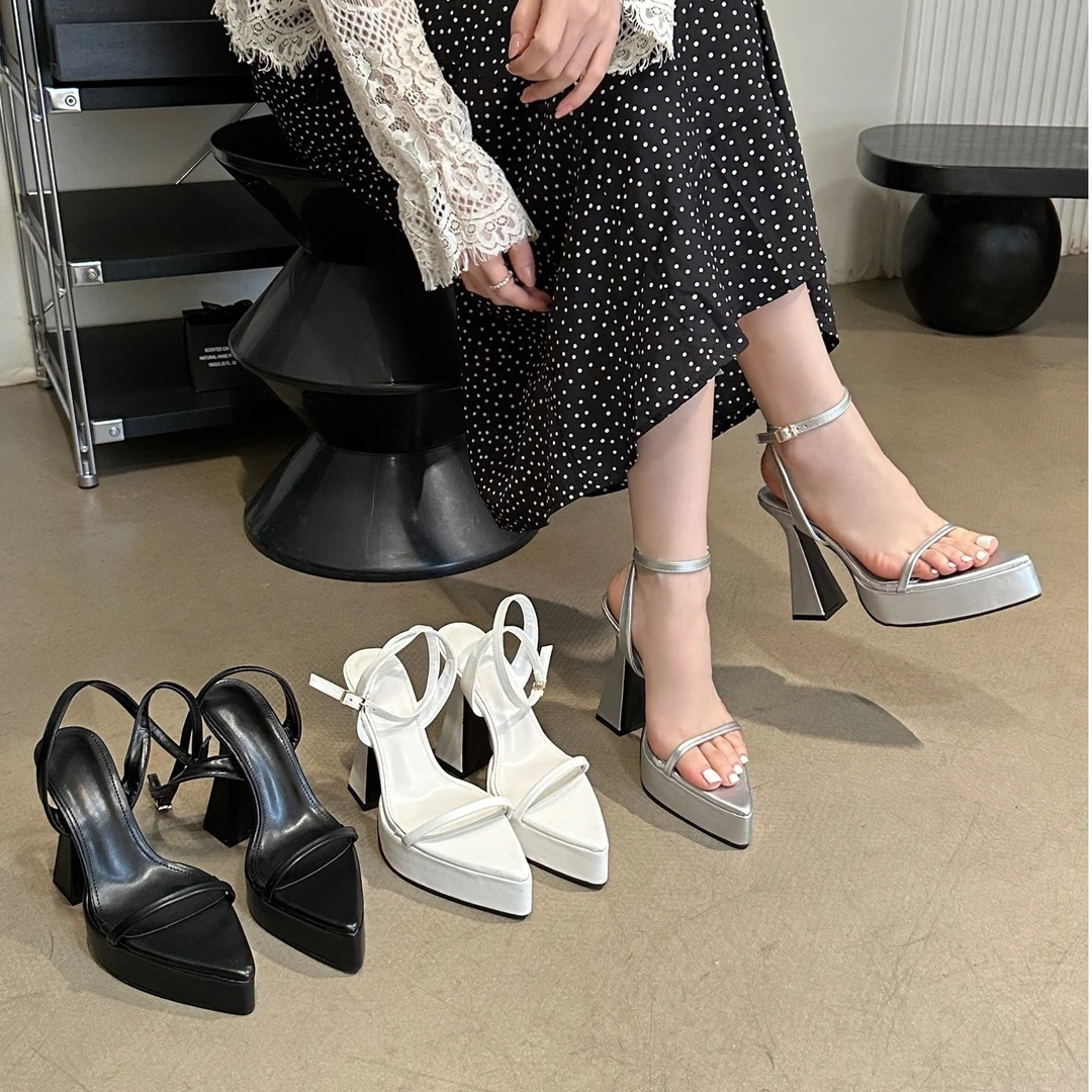 UHCK小个子增高2025女夏季粗跟恨天高防水台松糕厚底走秀超高跟鞋