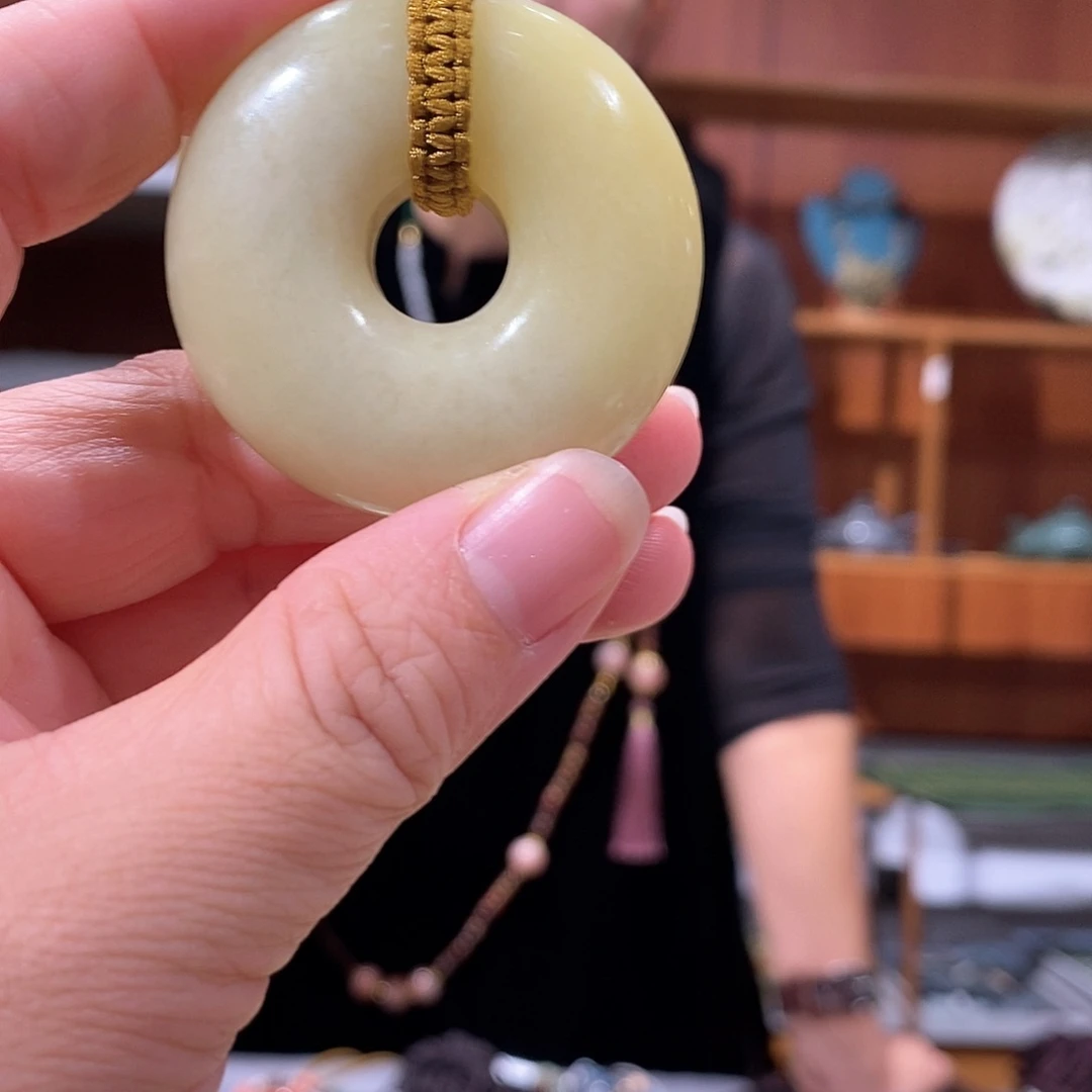 未镶嵌岫玉毛衣链