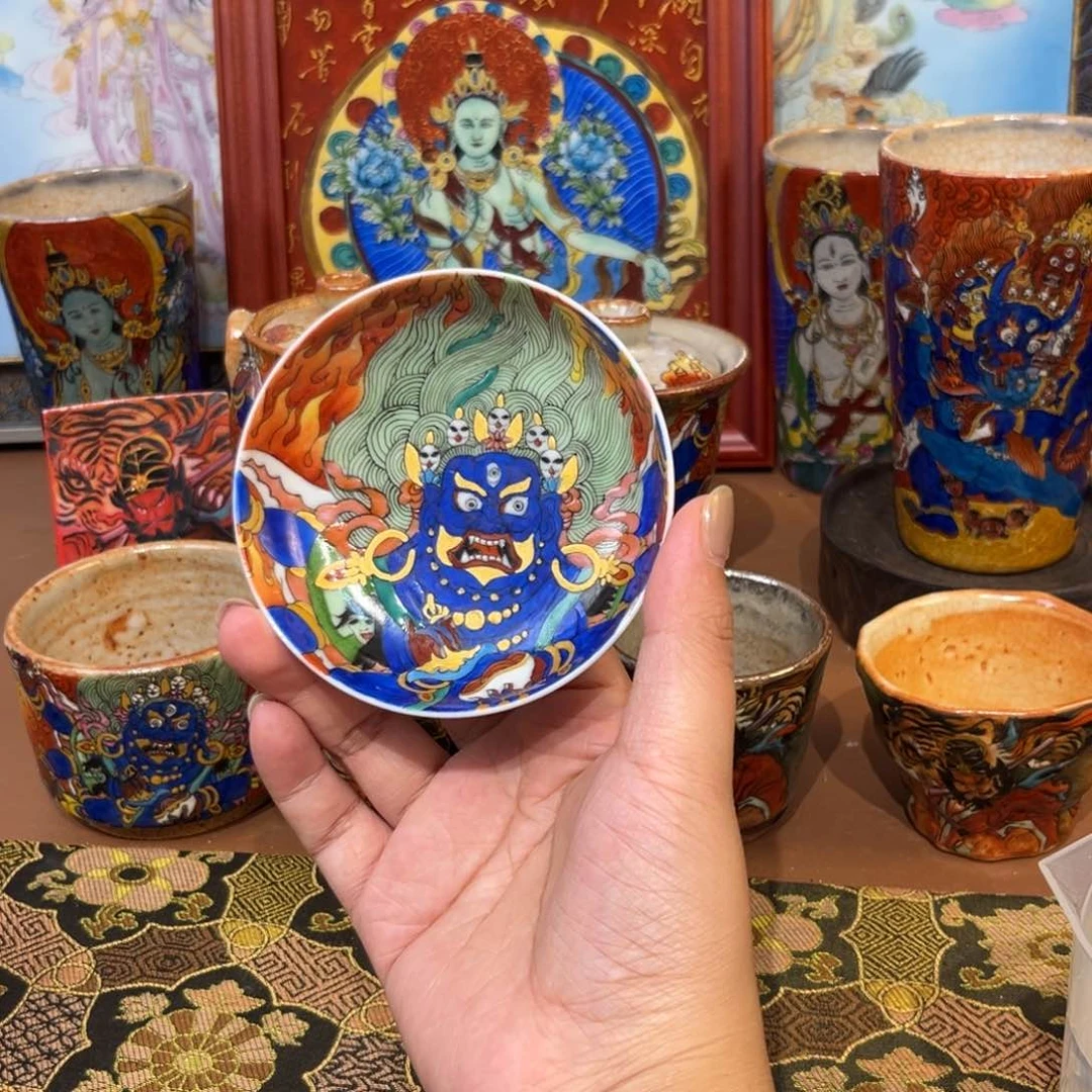 手工手绘六臂大黑天茶杯