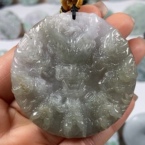 翡翠颈饰未镶嵌九龙福利