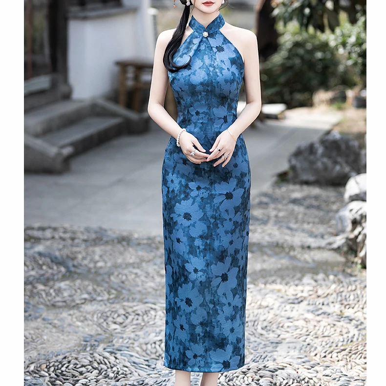 2025无袖吊脖旗袍春季新款改良国风优雅气质印花日常可穿少新中式