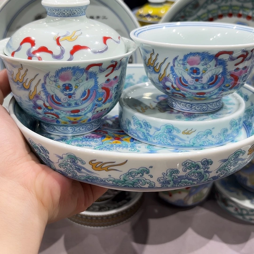 瓷片景德镇瓷器精品陈列