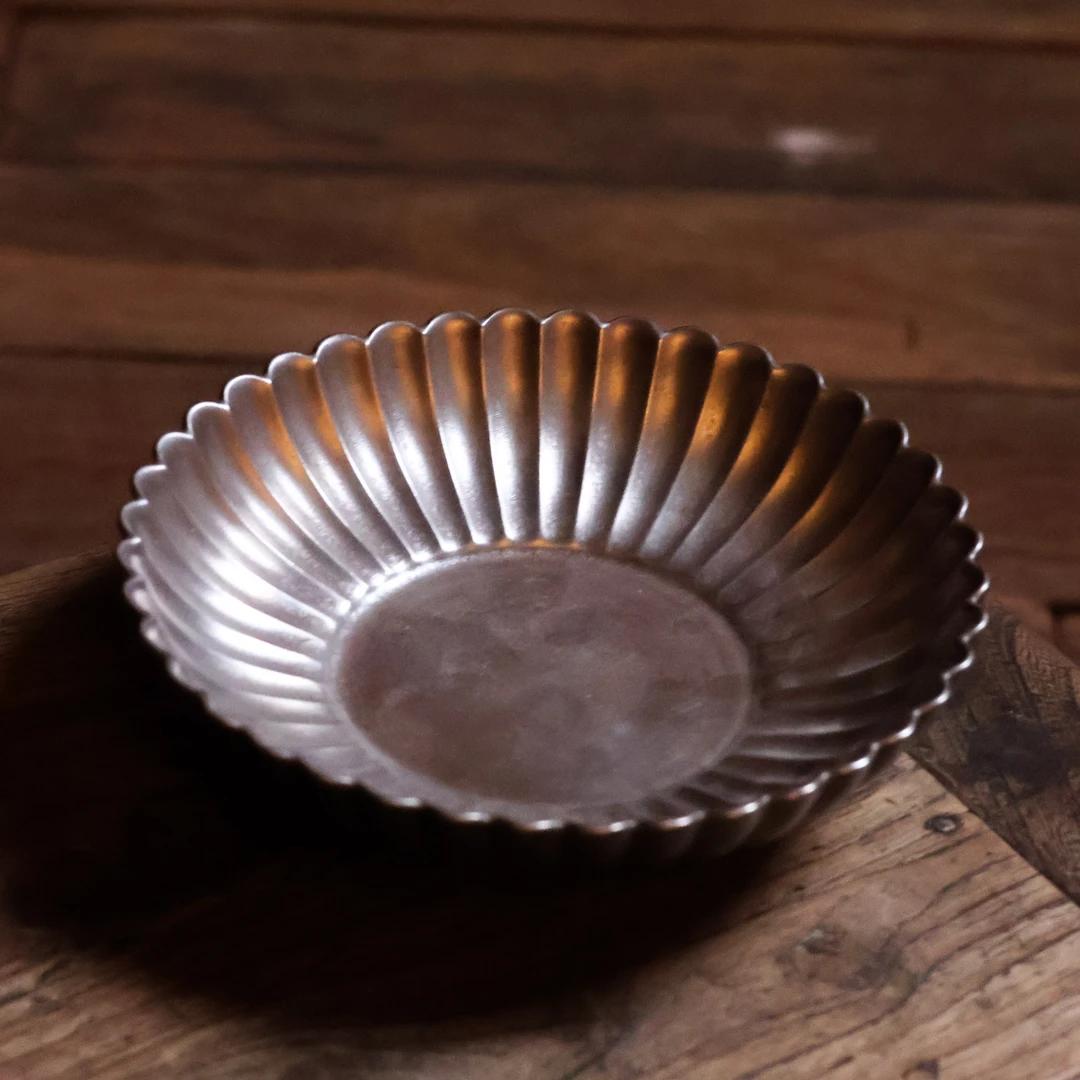 【悦生活】菊瓣-雲由山坊-壶承-直径15cm（雲由S0177）