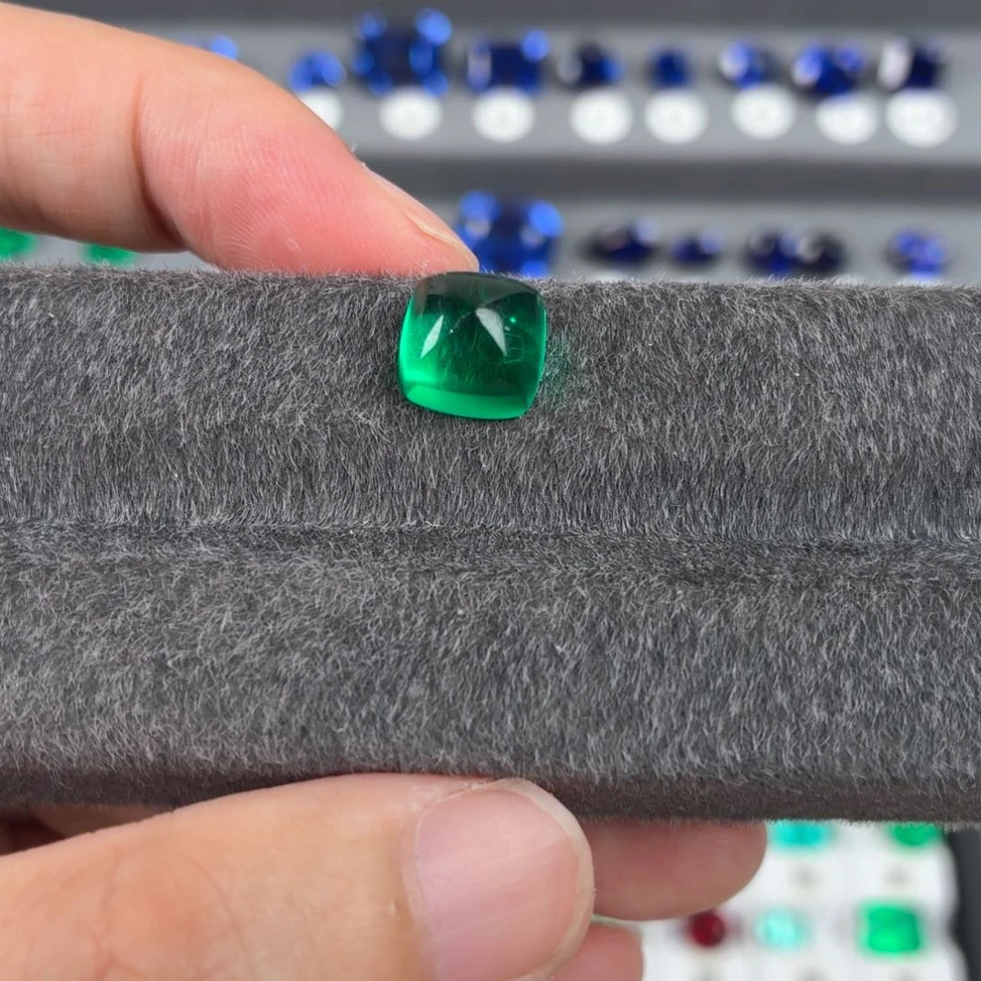 燕***合成（培育）祖母绿裸石未镶嵌4.6ct