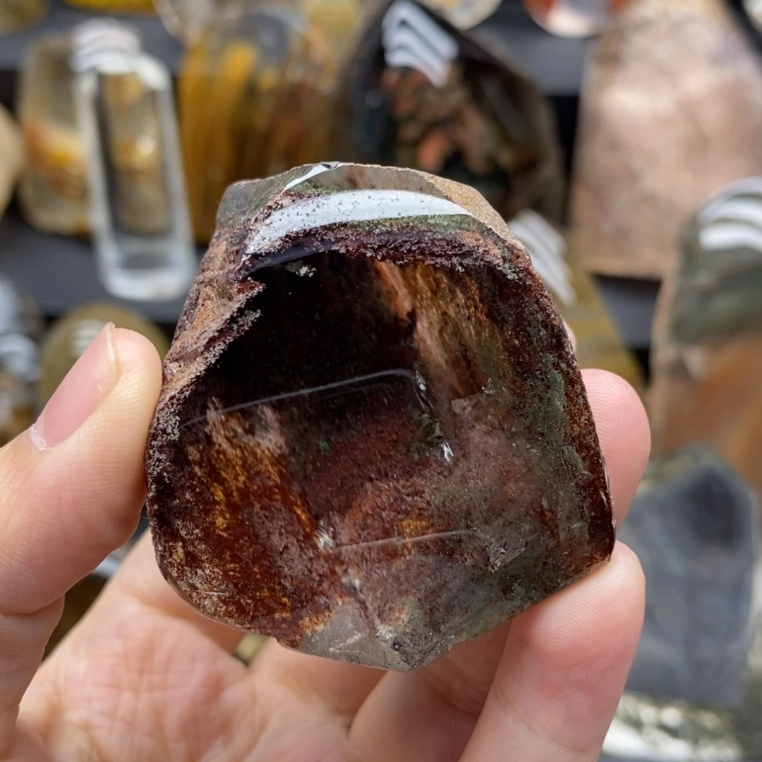 阳***上未镶嵌珠宝半成品水晶