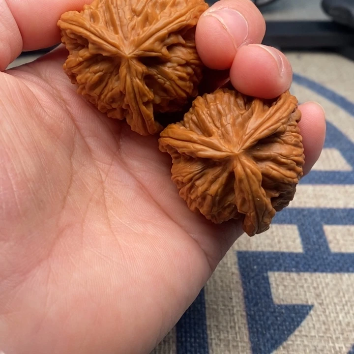 吊坠文玩核桃云*三棱