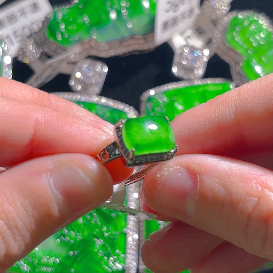 翡翠颈饰银S925镶嵌马鞍