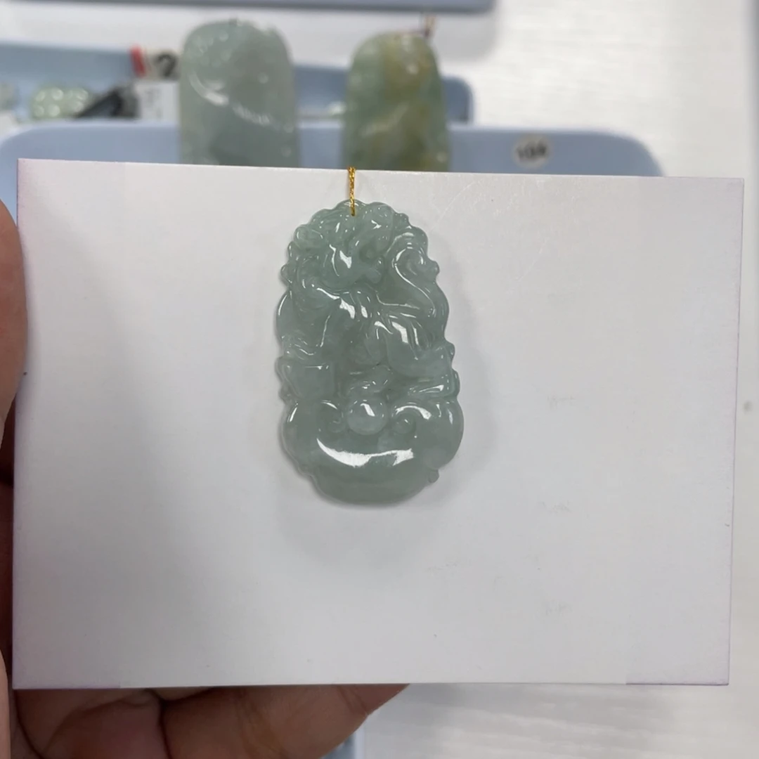 翡翠未镶嵌颈饰翡翠十二生肖虎牌