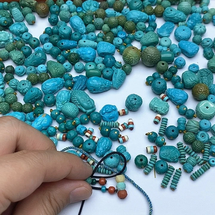 南红玛瑙未镶嵌珠宝奇石