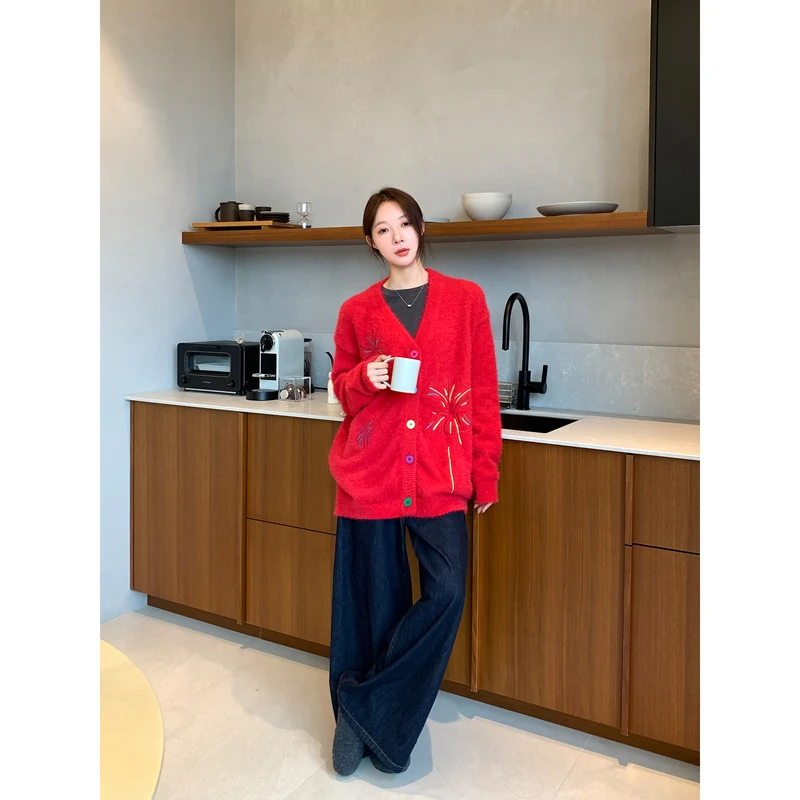 Vs what「休闲特调」秋冬慵懒感烟花刺绣针织开衫女款V领毛衣外套