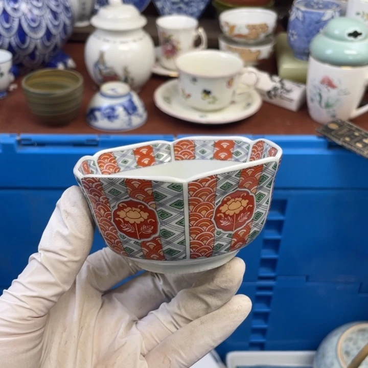 他家瓷器真美…开播了