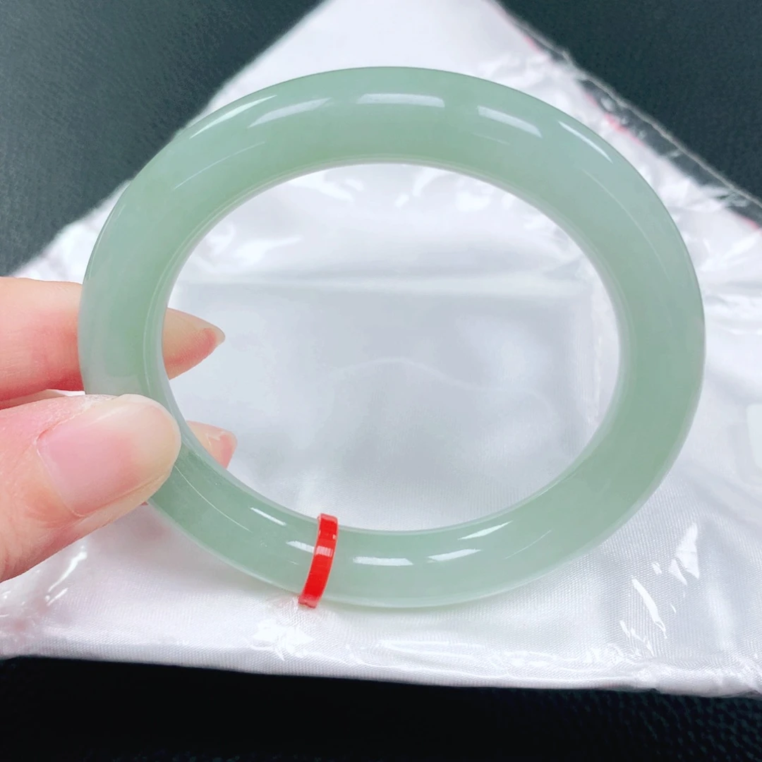 翡翠未镶嵌手镯53圈