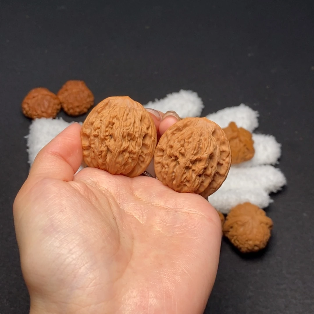 文玩核桃把件汉高虎