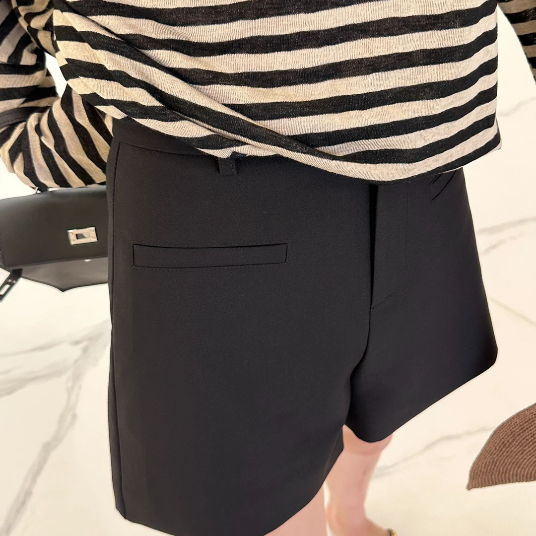 M·W STUDIO 【时尚之道】 显瘦百搭休闲设计感西装短裤 2024新款