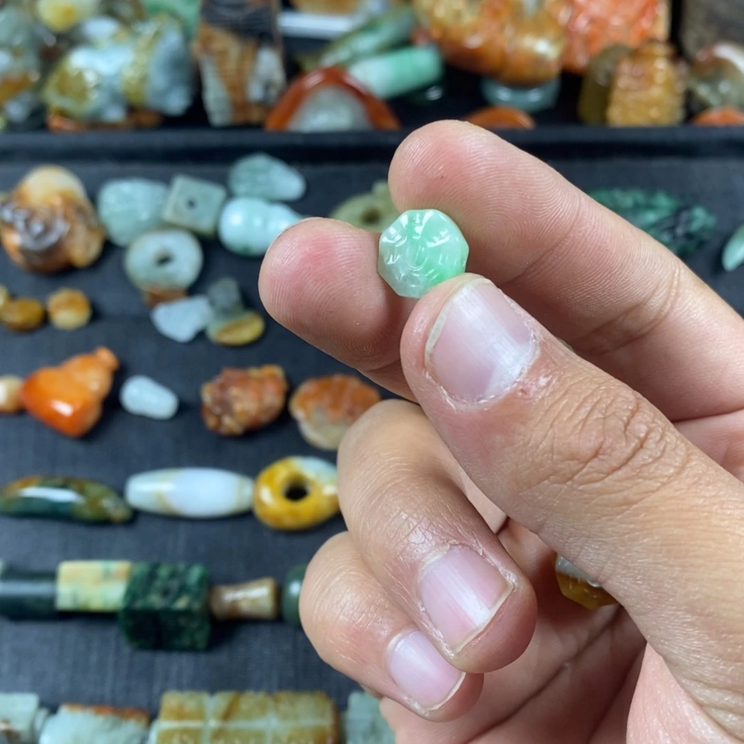 翡翠吊坠(不含链)未镶嵌鬼**幽