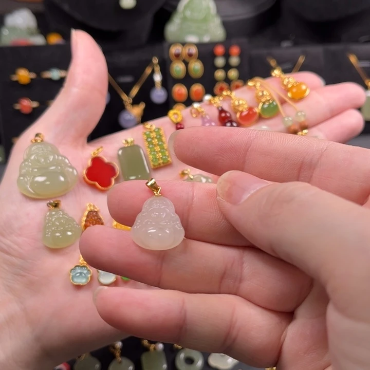 颈饰银S925镶嵌和田玉