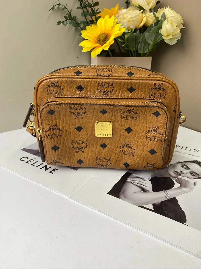 95新 MCM MCM干邑色相机包