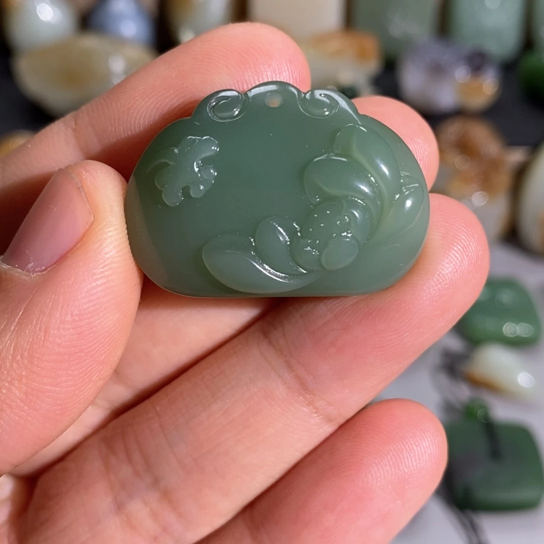 和田玉未镶嵌挂件