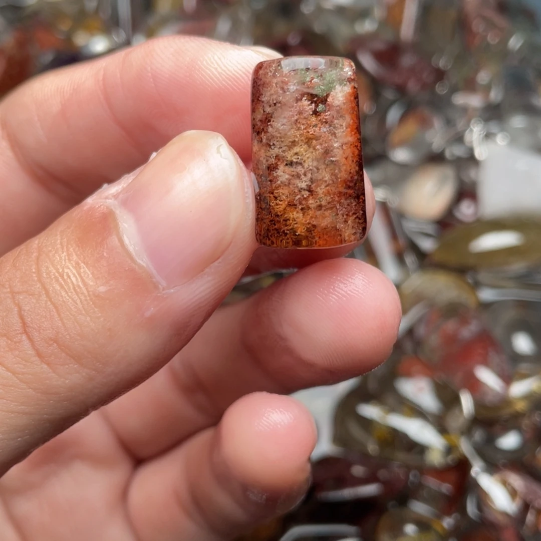 把***v只买单纯的吊坠，没带链子，属的性质。