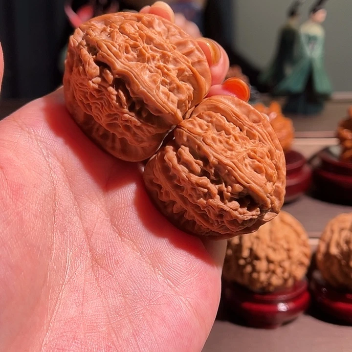 把件文玩核桃三角白